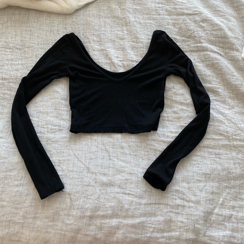 Low neck off the shoulder crop top